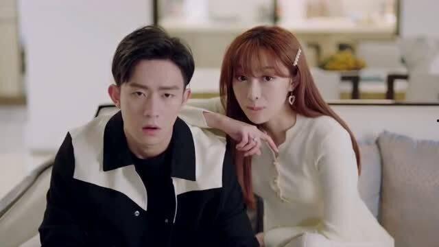 情侣对镜吃瓜视频大全,情侣对镜吃瓜，甜蜜互动大盘点